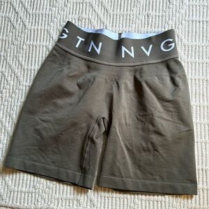 NVGTN Sport Seamless Shorts Size M